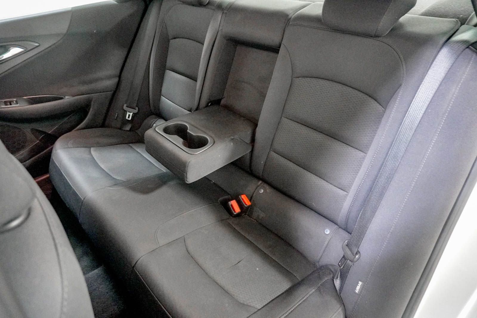 Used 2016 Chevrolet Malibu LT FWD image 30