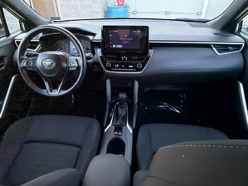 Used 2025 Toyota Corolla Cross AWD Hybrid image 15