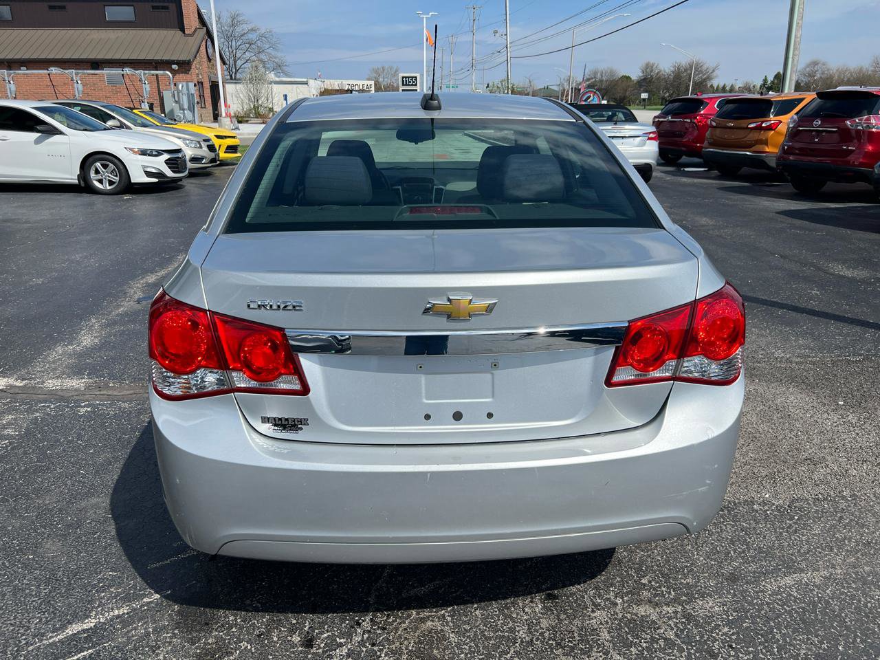 Used 2015 Chevrolet Cruze LS image 4
