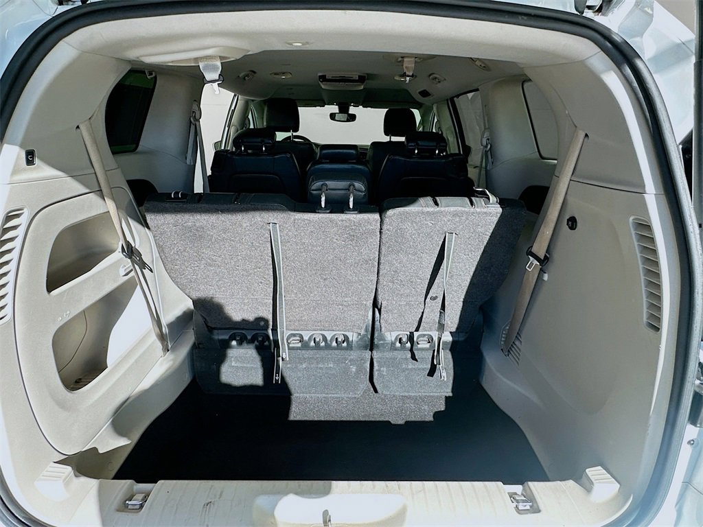 Used 2018 Chrysler Pacifica Touring Plus w/ Tire & Wheel Group image 26