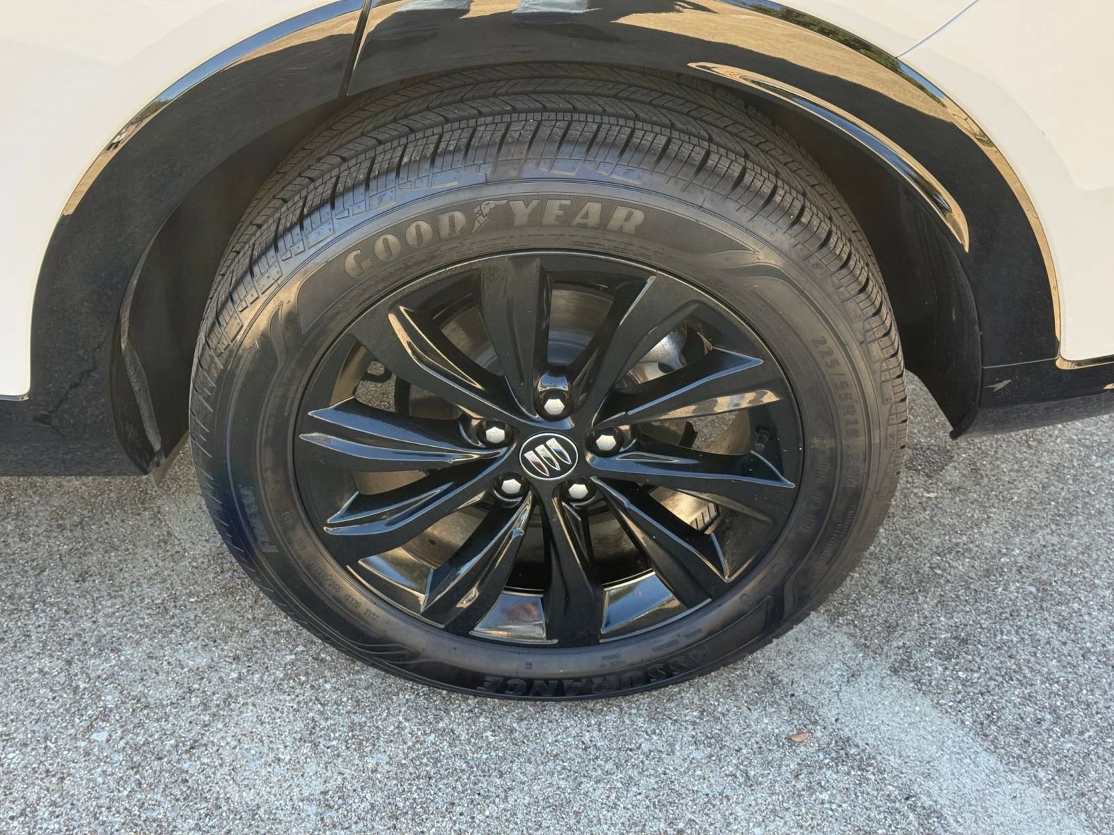 Used 2025 Buick Envista Sport Touring image 30