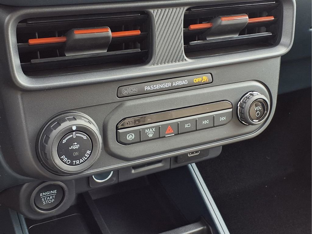 New 2026 Ford Maverick Lariat image 8