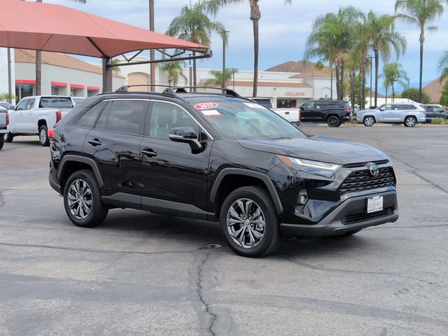 Used 2025 Toyota RAV4 XLE Premium w/ Weather Package AWD/4WD image 3