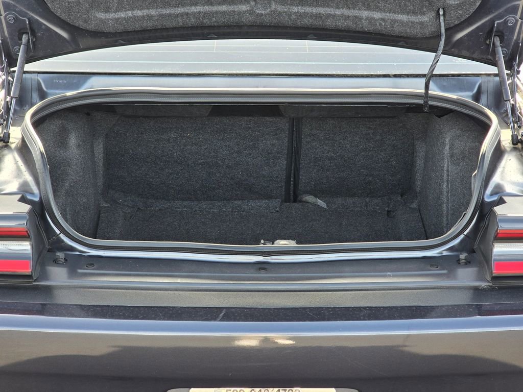 Used 2016 Dodge Challenger SXT w/ Driver Convenience Group image 14