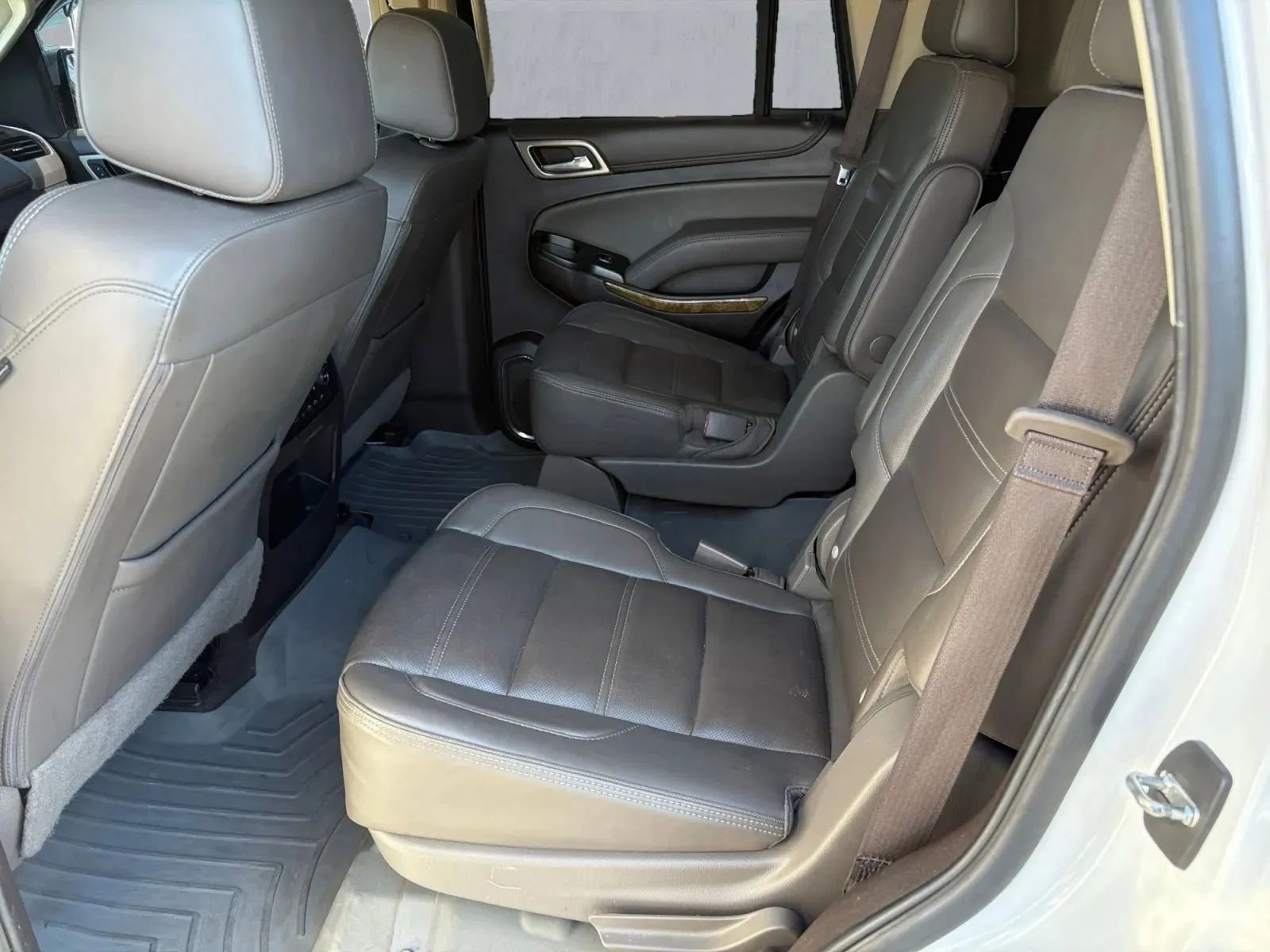 Used 2017 GMC Yukon Denali w/ Open Road Package image 14