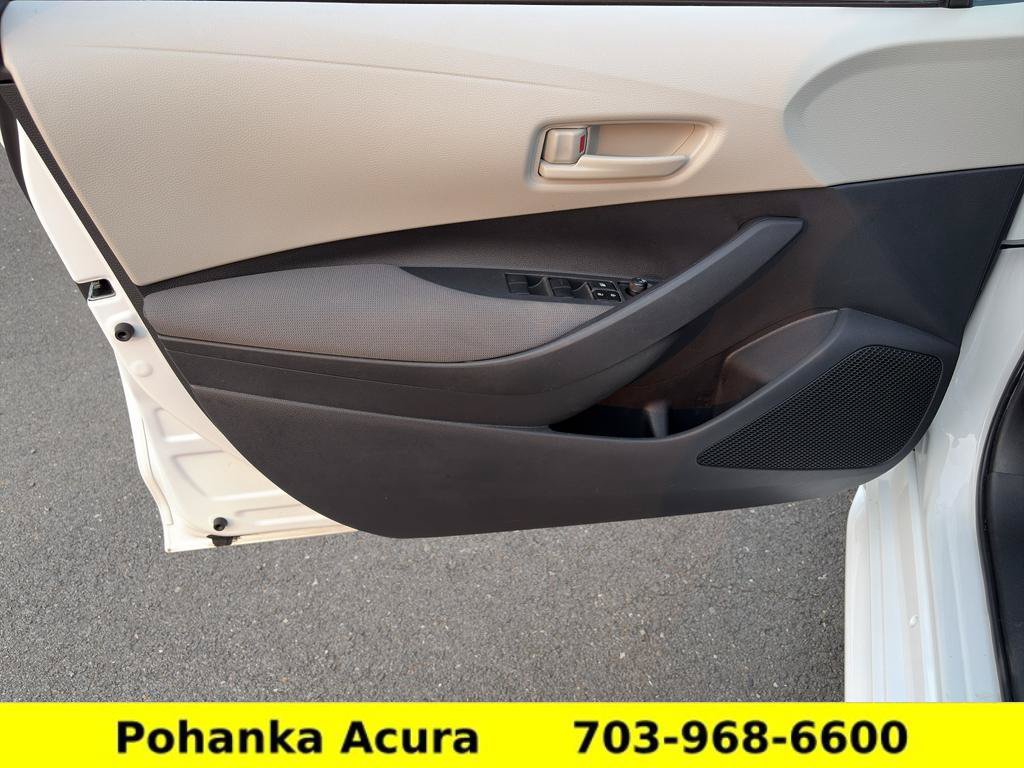 Used 2025 Toyota Corolla LE w/ LE Premium Package FWD image 19
