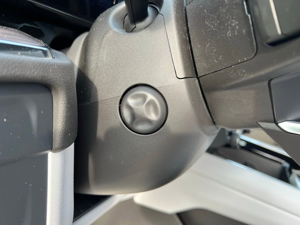 New 2026 Chevrolet Suburban Premier image 33