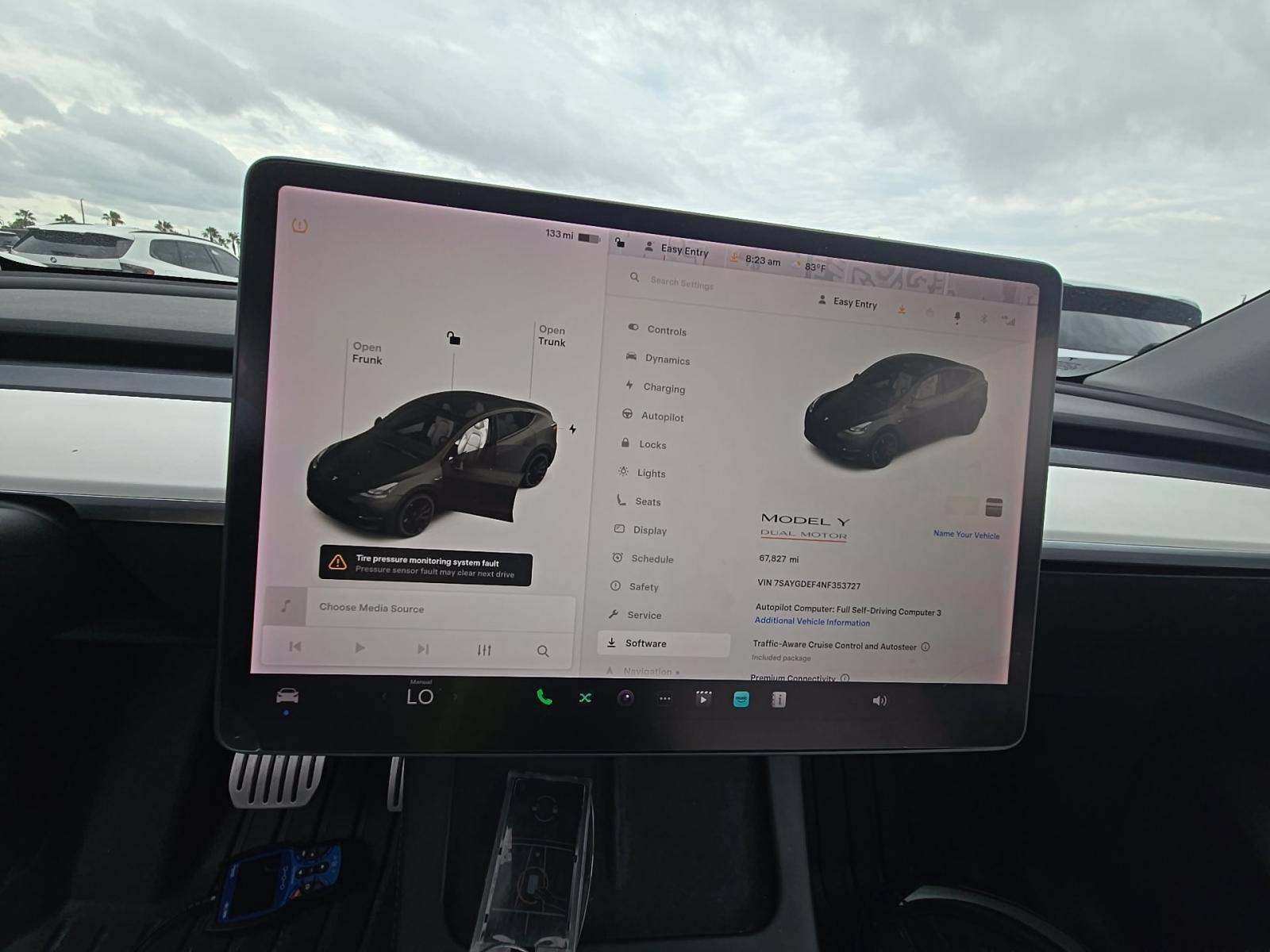 Used 2022 Tesla Model Y Performance AWD/4WD image 3