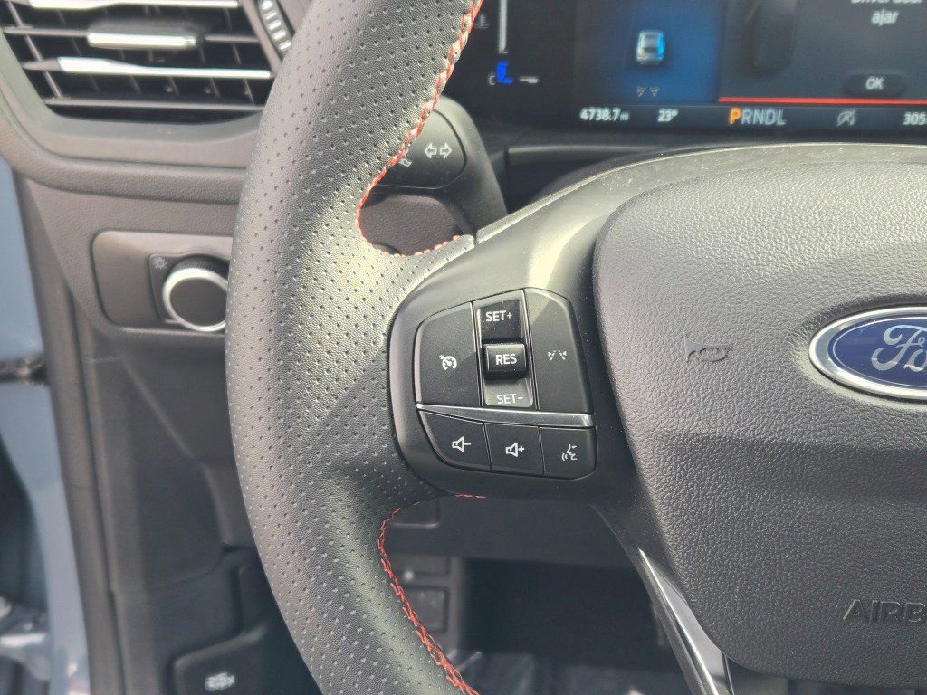 Certified 2025 Ford Escape ST-Line image 27