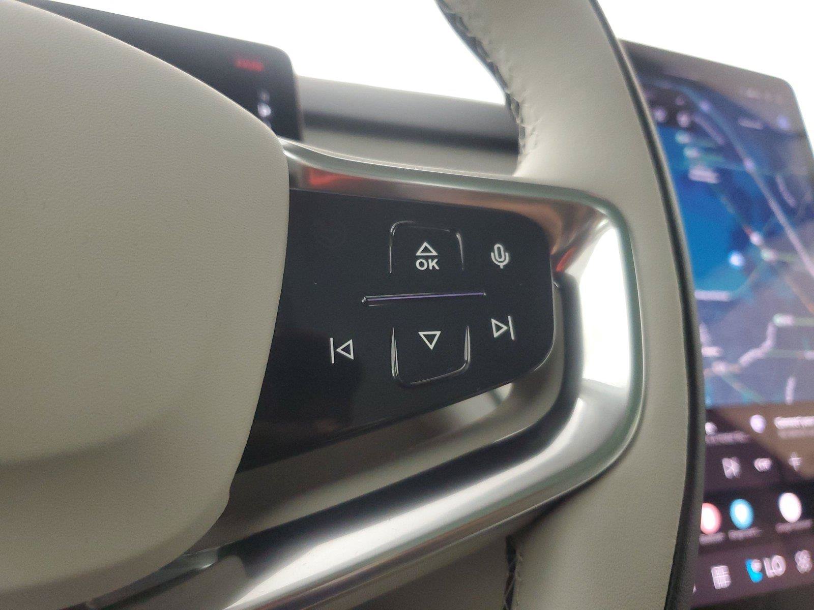 Certified 2025 Volvo EX90 Plus AWD/4WD image 26