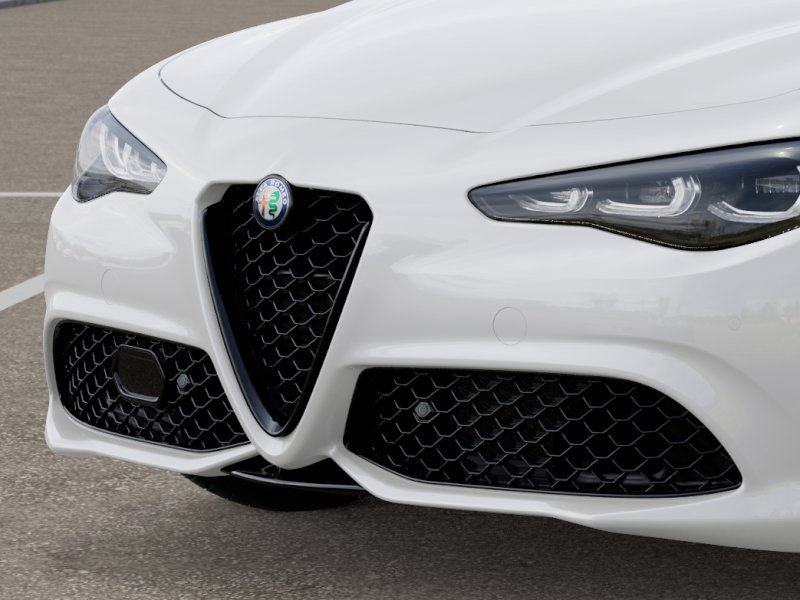 New 2025 Alfa Romeo Giulia w/ Driving Assist Package RWD image 12
