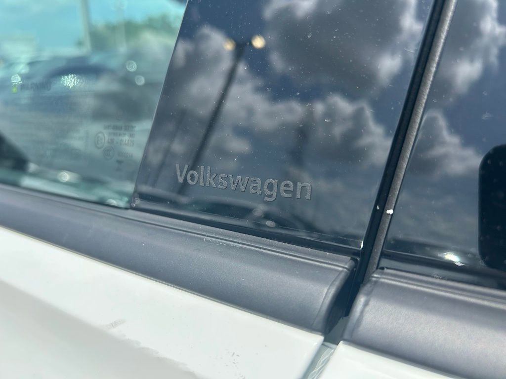 Used 2025 Volkswagen Tiguan S image 23