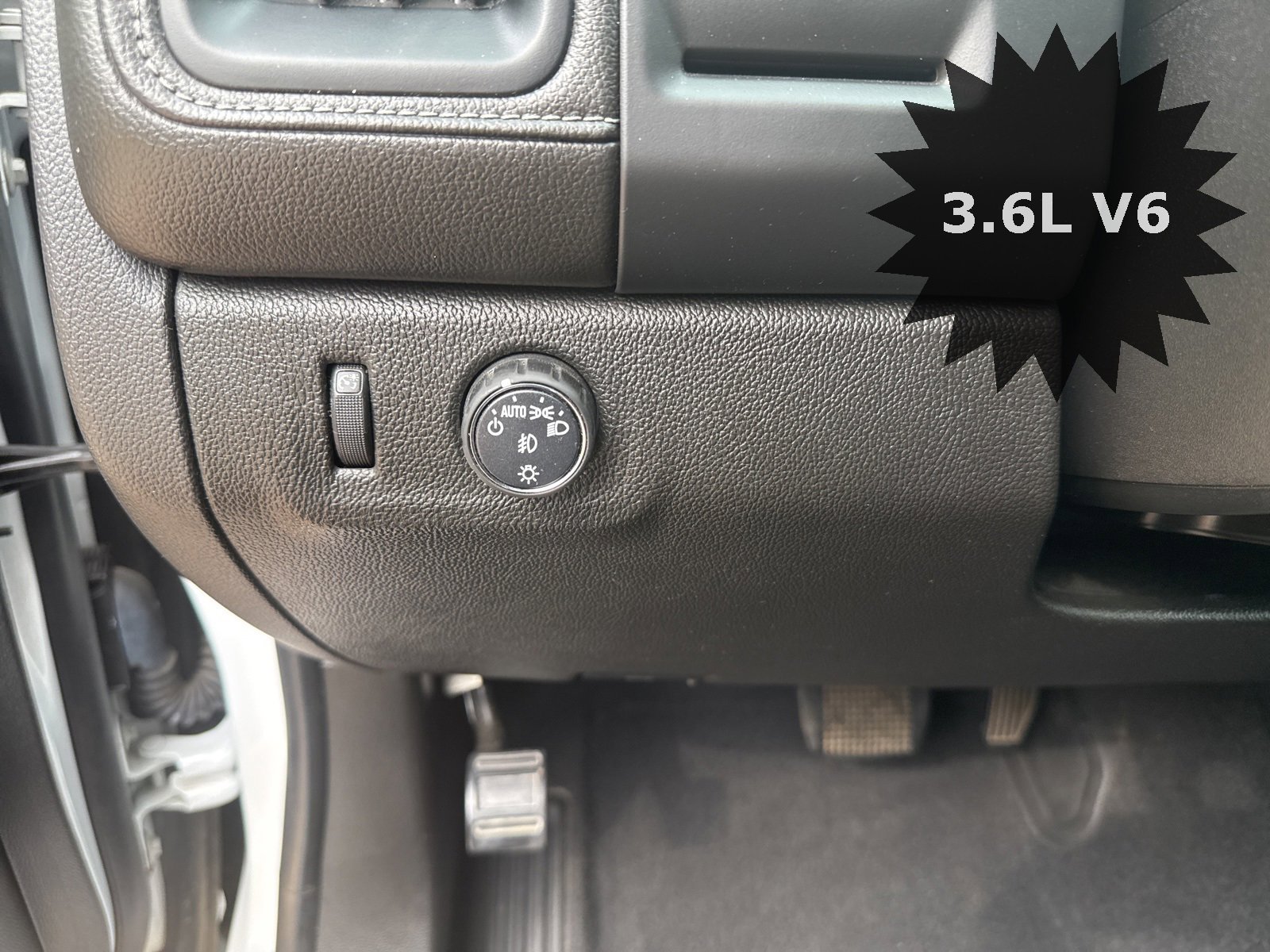 Used 2019 GMC Canyon SLE image 10