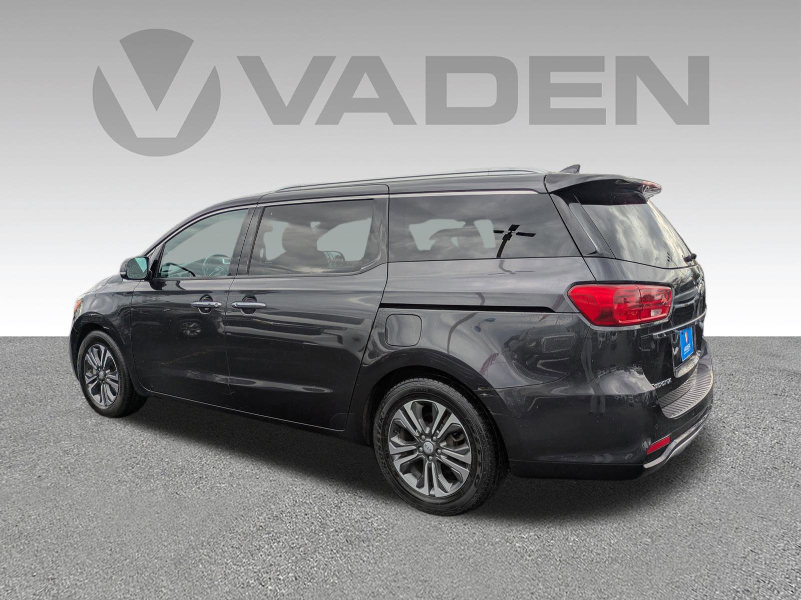 Used 2020 Kia Sedona SX image 32