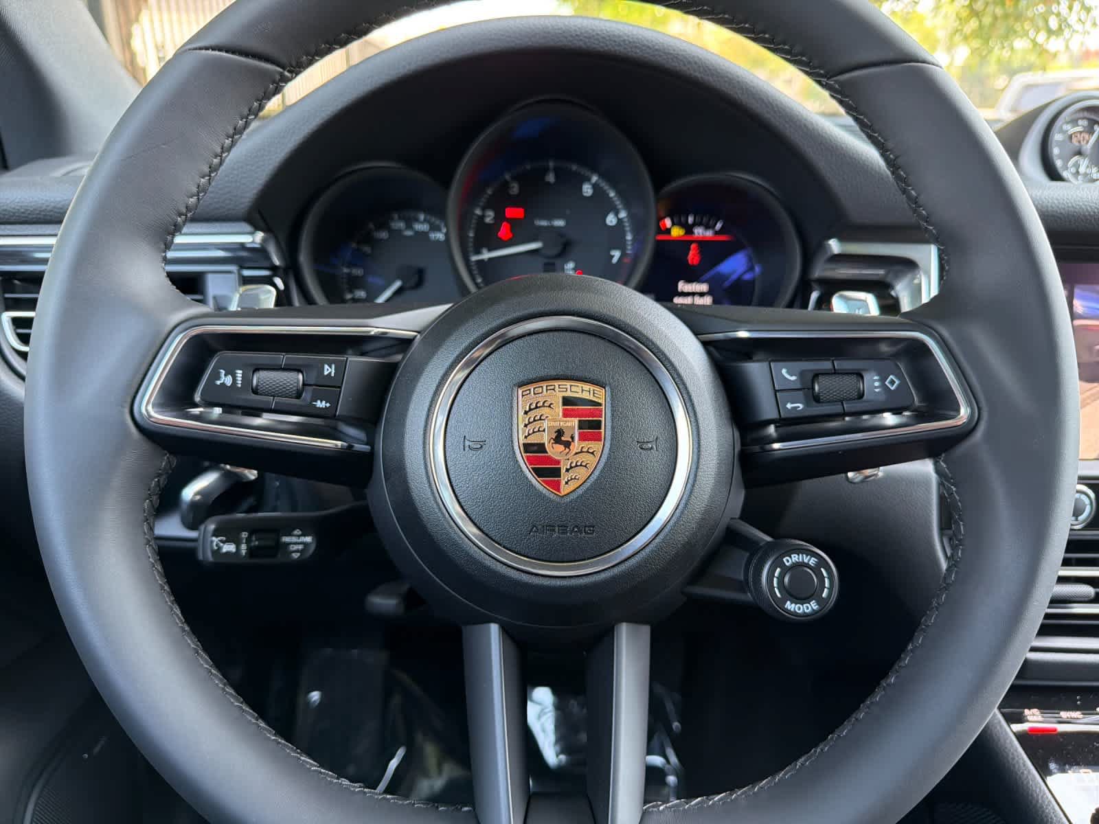 New 2026 Porsche Macan AWD/4WD image 26