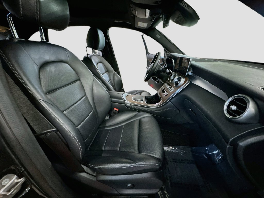 Certified 2020 Mercedes-Benz GLC 300 4MATIC image 34