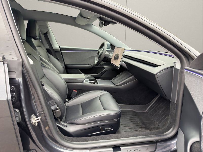 Used 2024 Tesla Model 3 Long Range RWD image 13