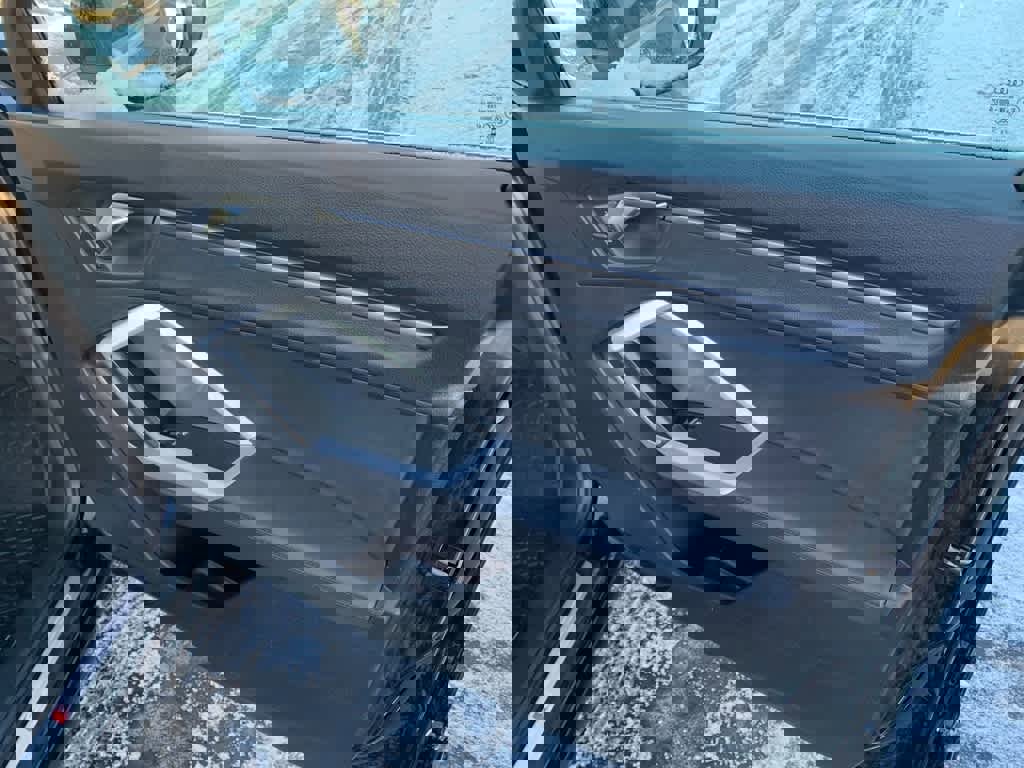 Used 2024 Audi Q3 2.0T Premium image 16