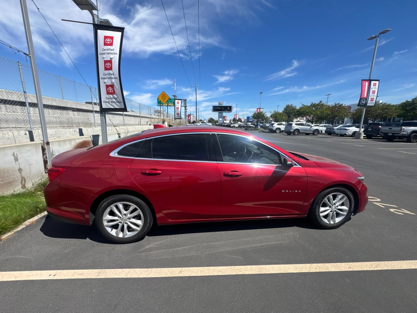 Used 2016 Chevrolet Malibu Hybrid w/ Leather Package FWD image 7