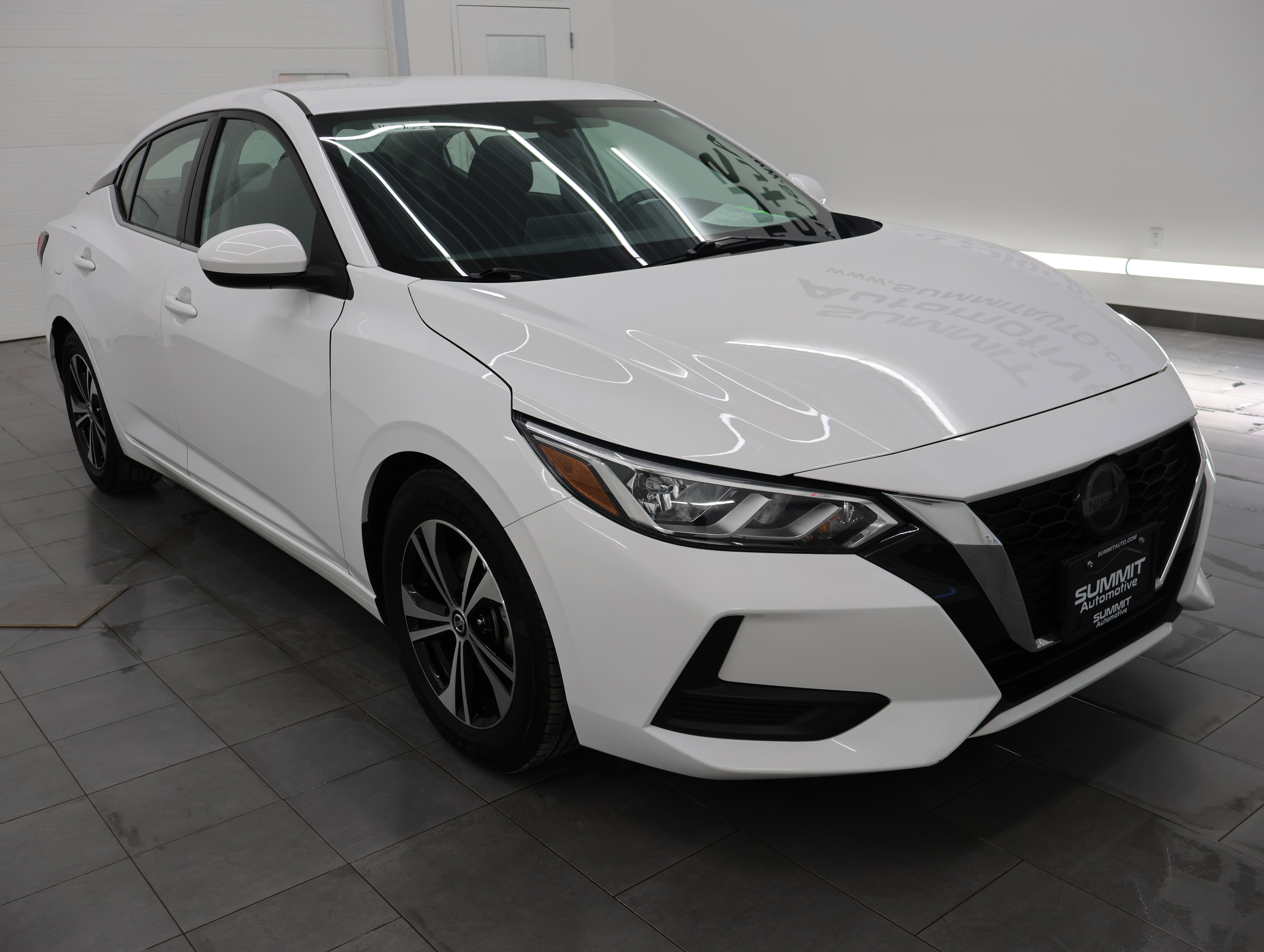 Used 2023 Nissan Sentra SV image 2