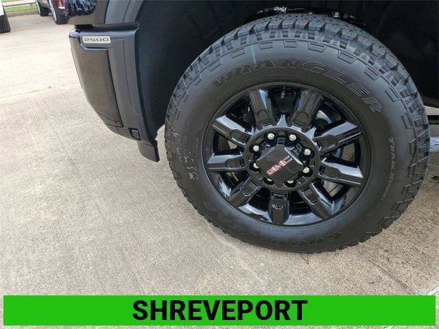 New 2026 GMC Sierra 2500 AT4 w/ AT4 Premium Plus Package image 4