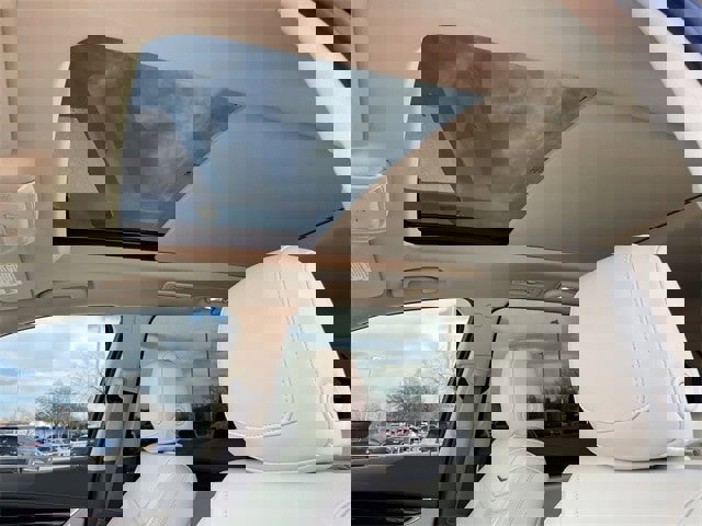 Used 2023 Cadillac XT6 Premium Luxury w/ Technology Package image 25