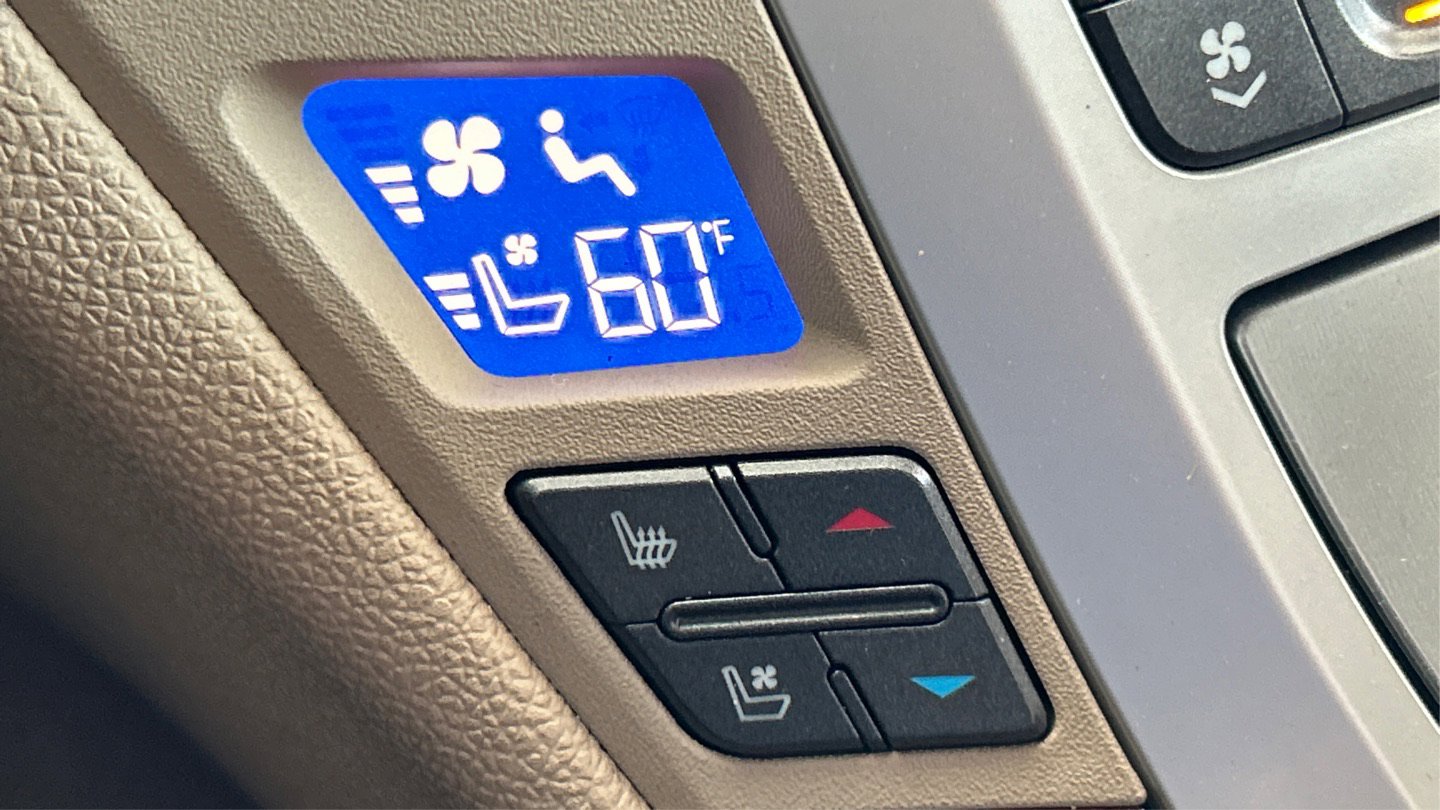 Used 2011 Cadillac CTS Premium image 23