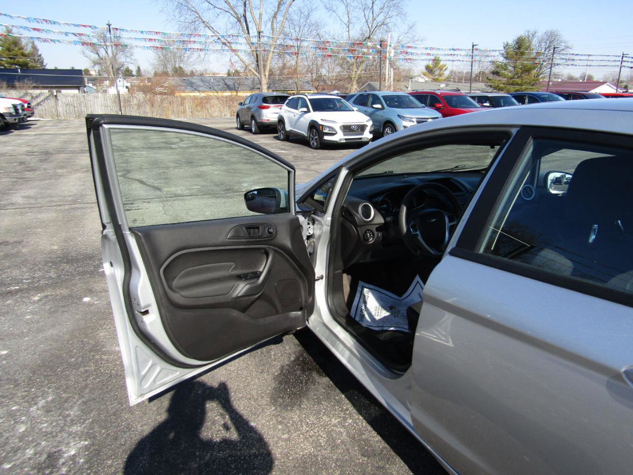 Used 2017 Ford Fiesta SE FWD image 14