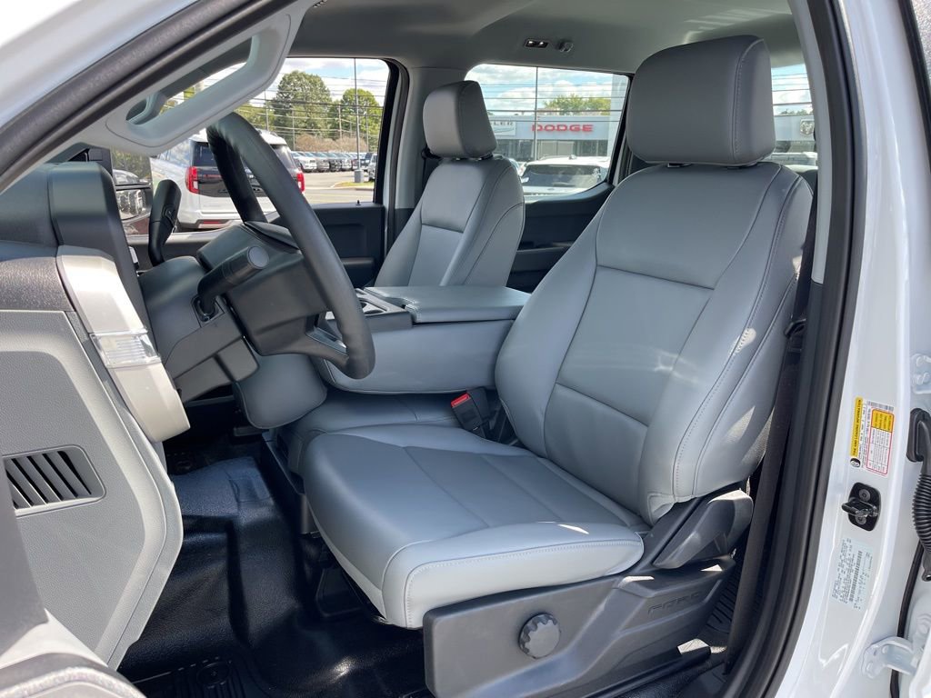 New 2026 Ford F350 XL w/ XL Chrome Package image 16