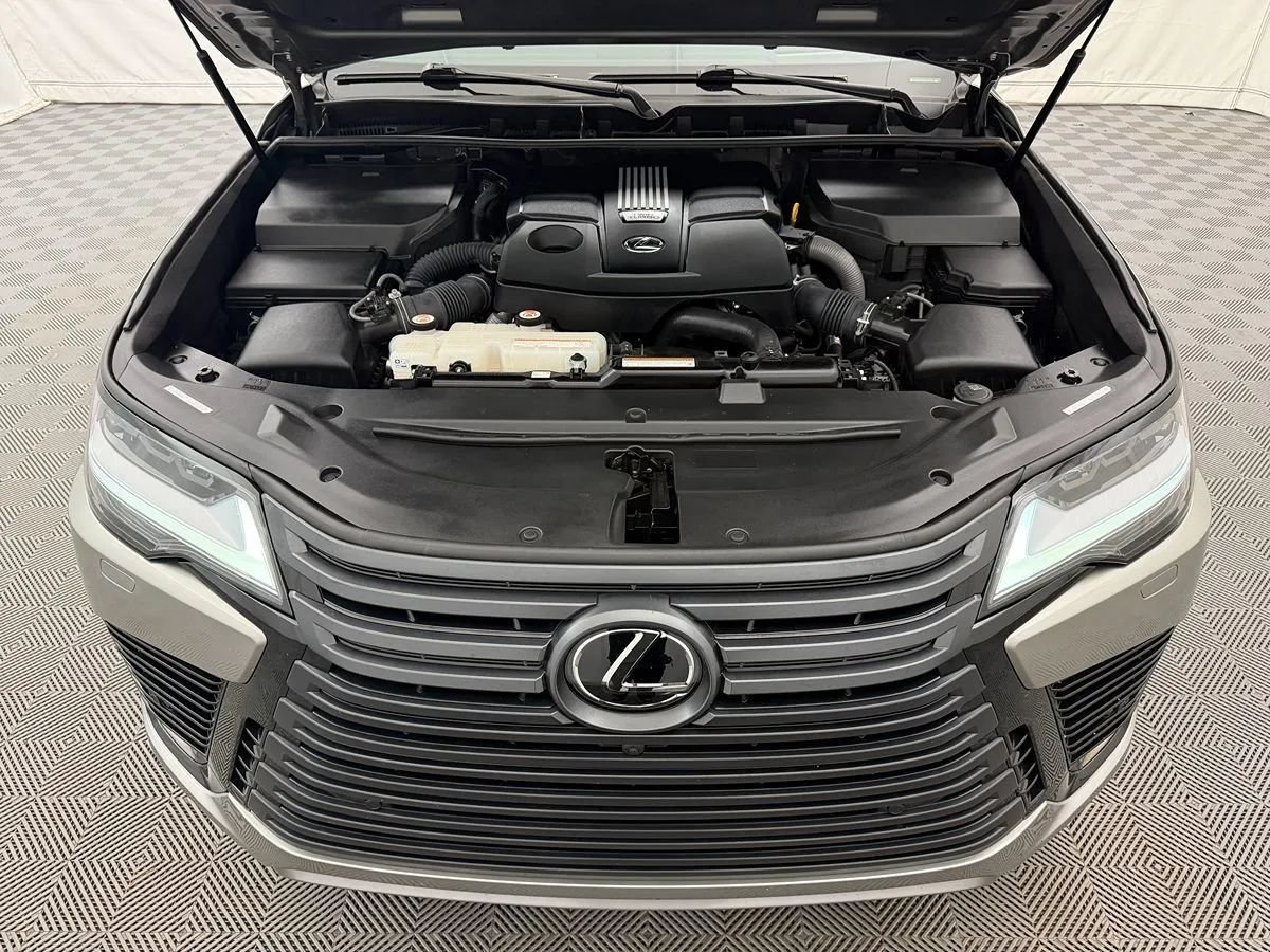 Used 2023 Lexus LX 600 4WD w/ Appearance Package image 51
