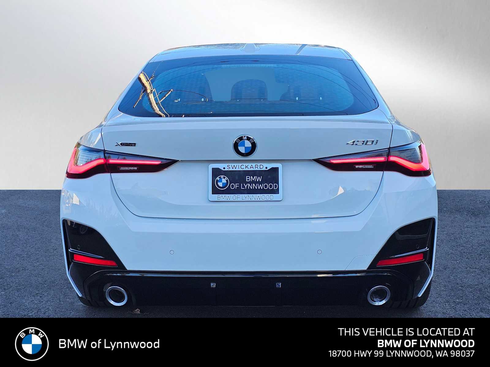 New 2026 BMW 430i xDrive w/ M Sport Package AWD/4WD image 4