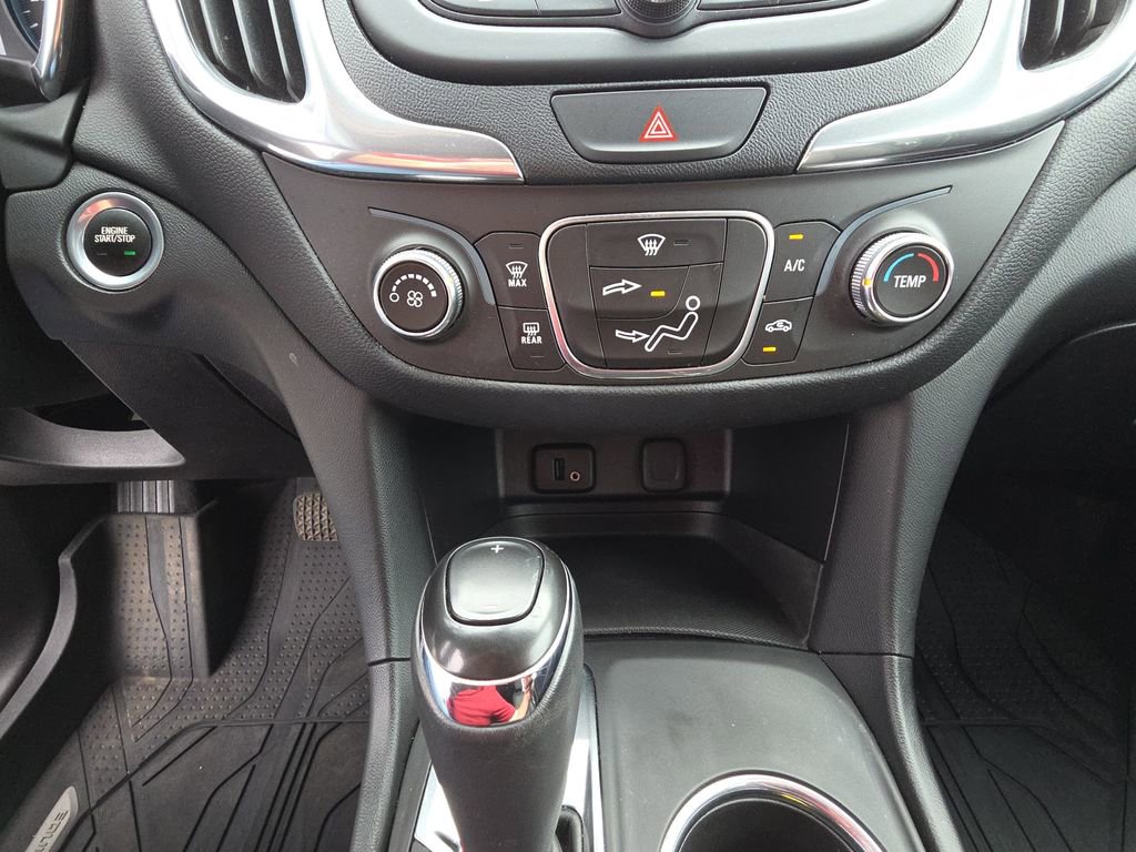 Used 2018 Chevrolet Equinox LT image 23