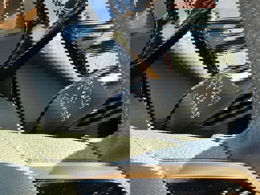 Used 2022 Volkswagen ID.4 Pro S image 20