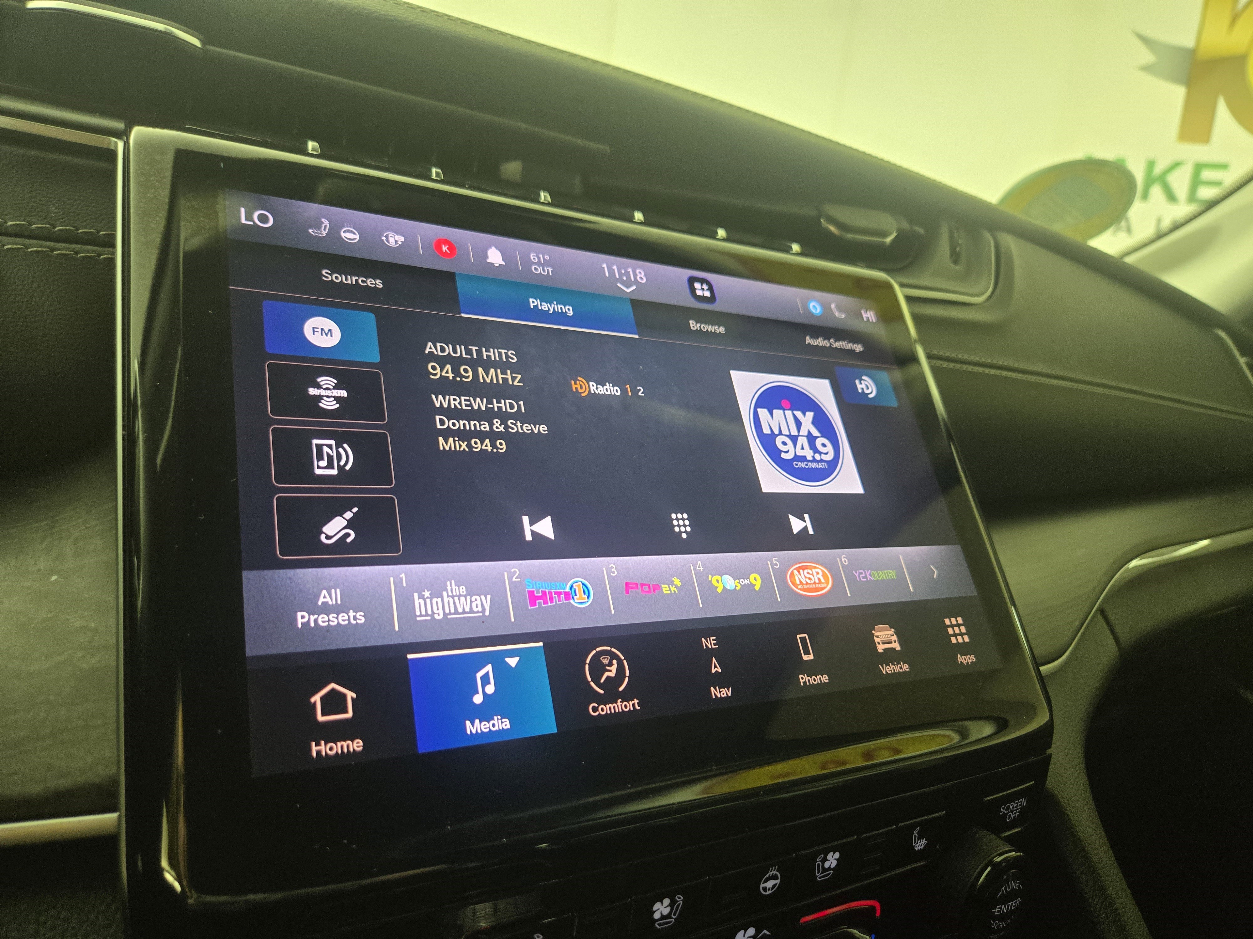 Certified 2023 Jeep Grand Cherokee L Limited w/ Luxury Tech Group II image 21