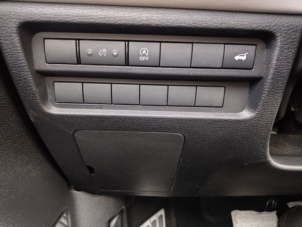 New 2026 Mitsubishi Outlander SEL image 22