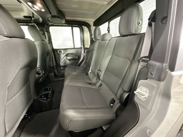 Used 2021 Jeep Gladiator Willys image 23