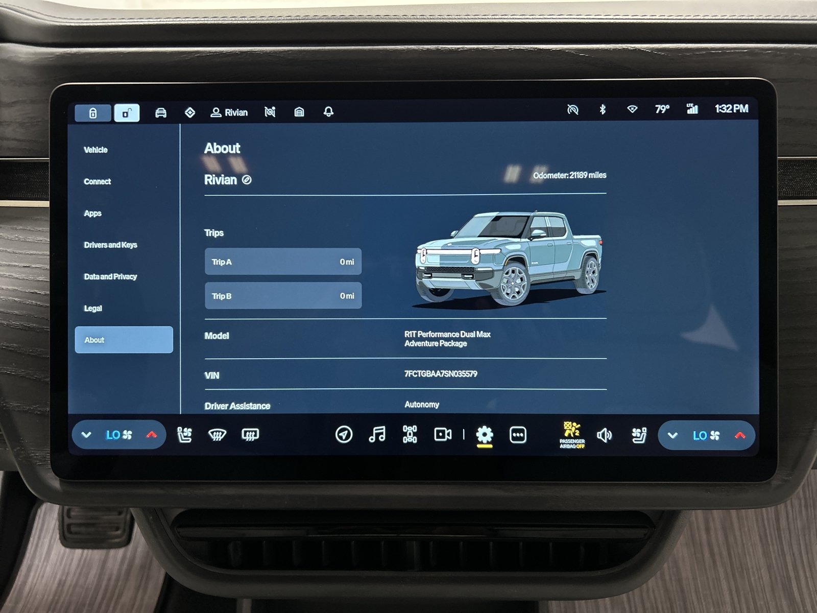 Used 2025 Rivian R1T Adventure AWD/4WD image 27