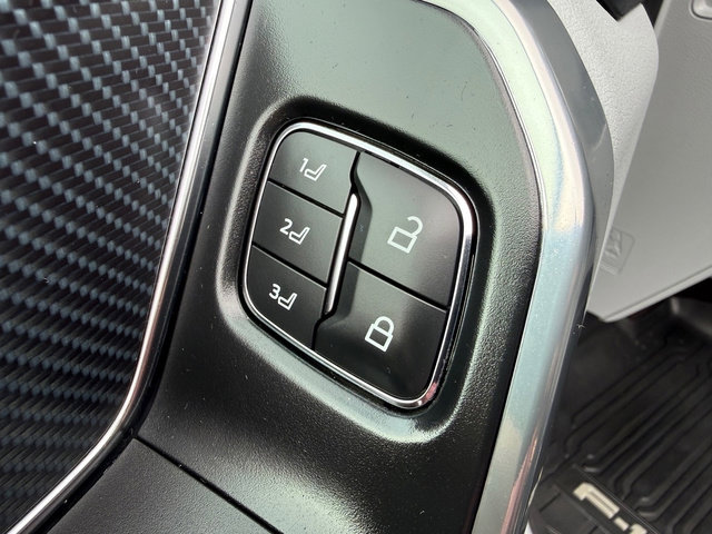 Used 2022 Ford F150 Limited image 16