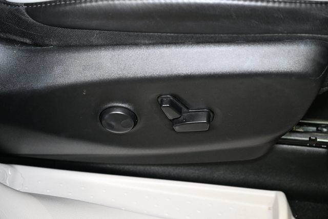 Used 2023 Chrysler Pacifica Limited FWD image 64