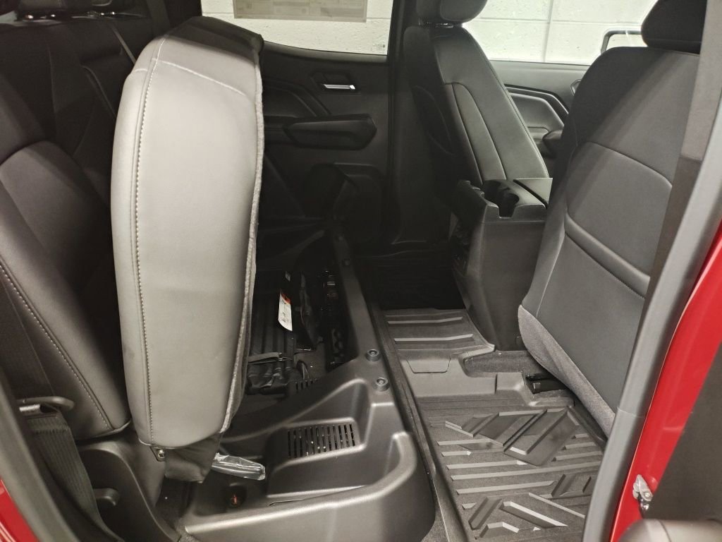 New 2026 GMC Canyon Elevation w/ Convenience Package image 13