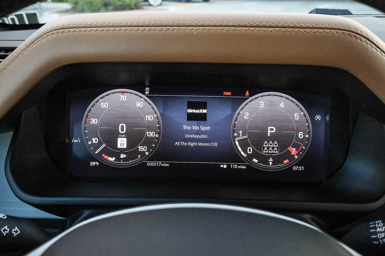 New 2026 Land Rover Defender 130 X-Dynamic SE image 32