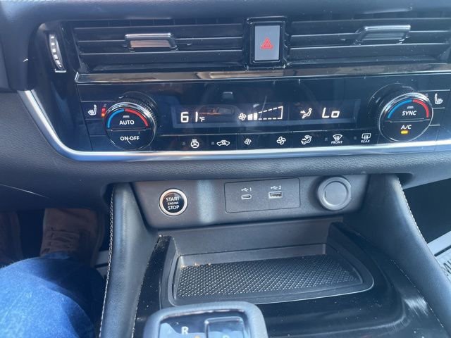 Used 2023 Nissan Rogue SL image 16