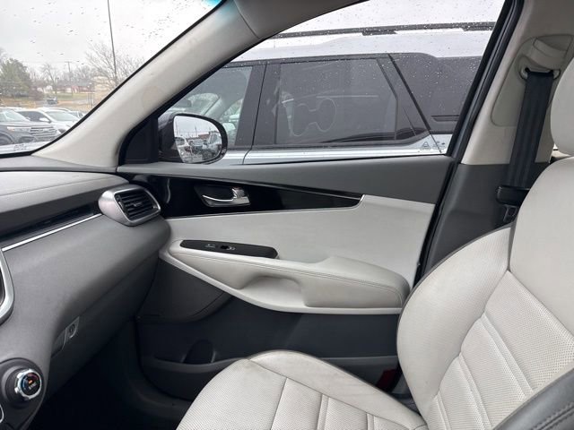 Used 2020 Kia Sorento SX image 21