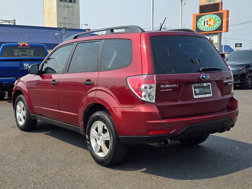 Used 2013 Subaru Forester 2.5X w/ Alloy Wheel Pkg AWD/4WD image 8
