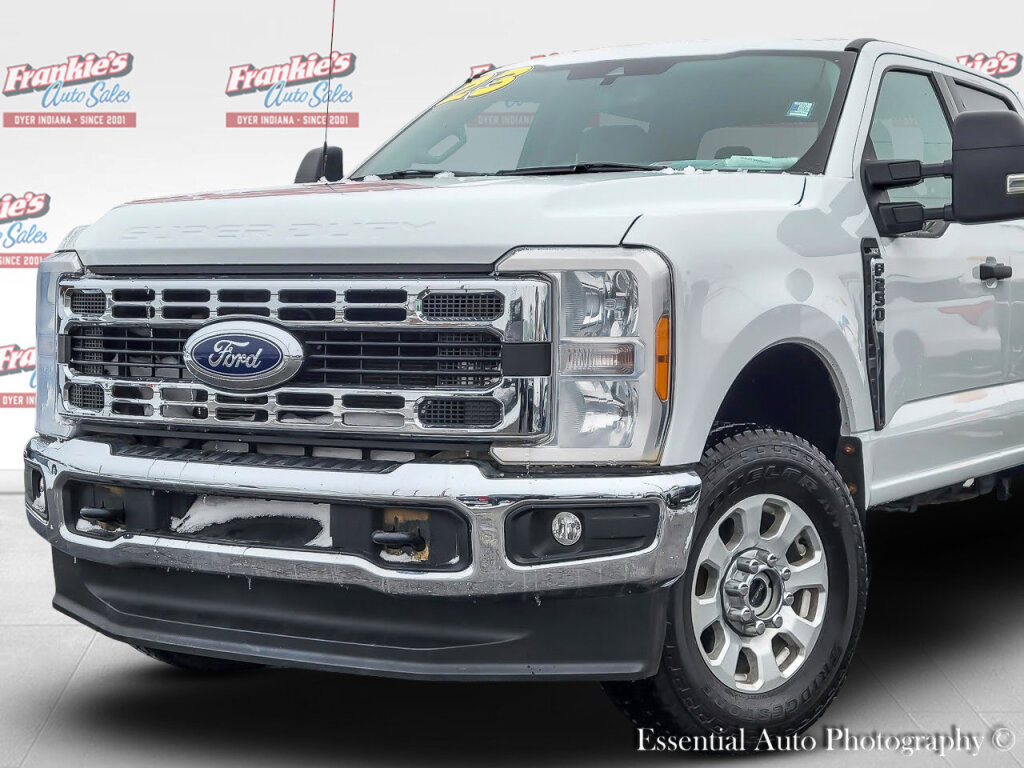 Used 2023 Ford F250 XLT image 2