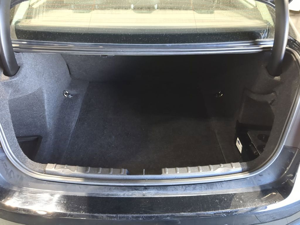 Used 2014 BMW 320i xDrive Sedan image 37