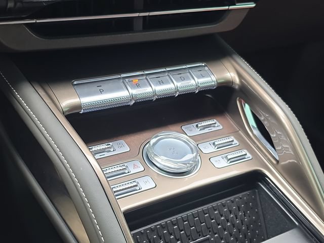 Used 2024 Lincoln Nautilus Black Label AWD/4WD image 25