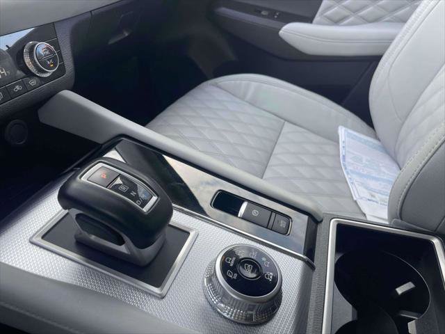 Used 2022 Mitsubishi Outlander SEL image 29