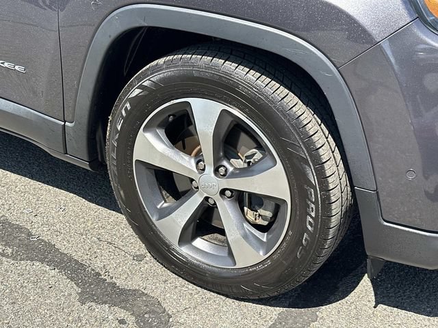 Used 2021 Jeep Cherokee Limited FWD image 8