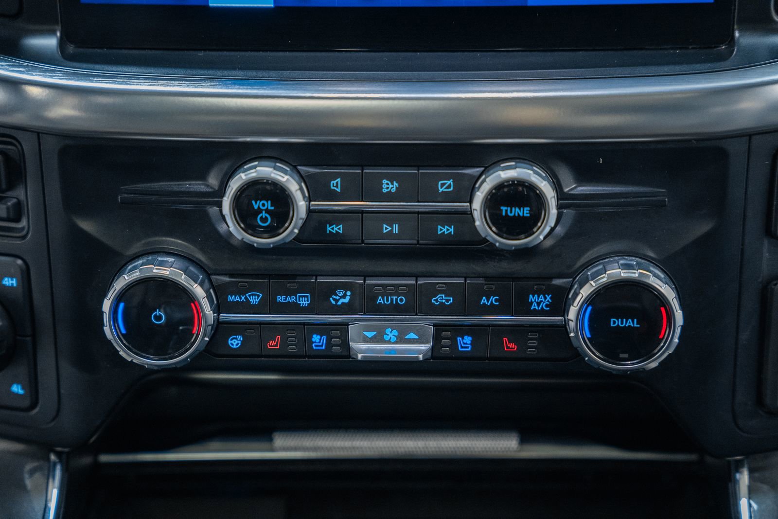 Certified 2023 Ford F150 Lariat w/ Equipment Group 502A High image 30